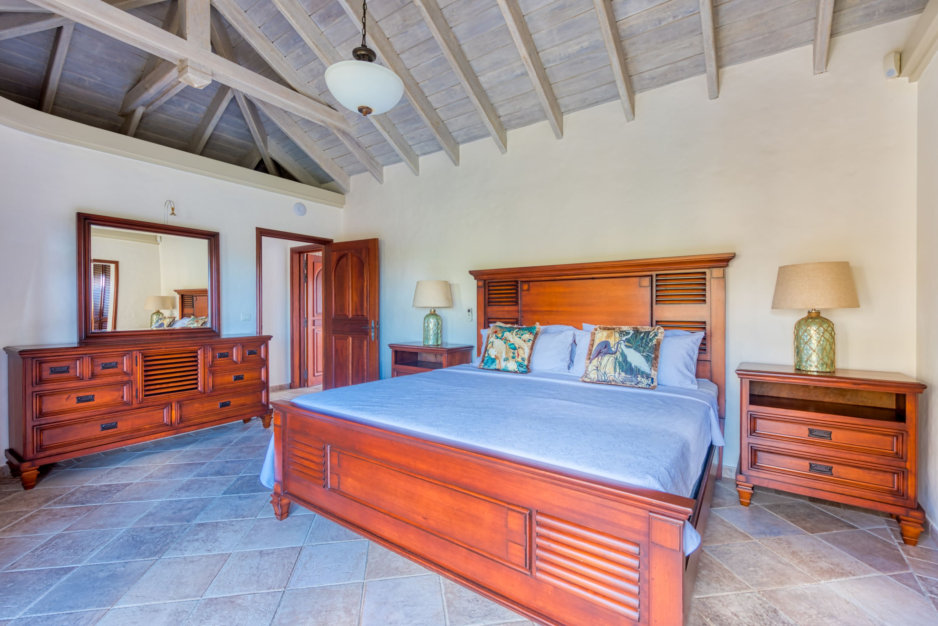 Villa Terre Azure, Terres Basses Villa with Lagoon Views and a 50-Foot Infinity Pool - Photo 14