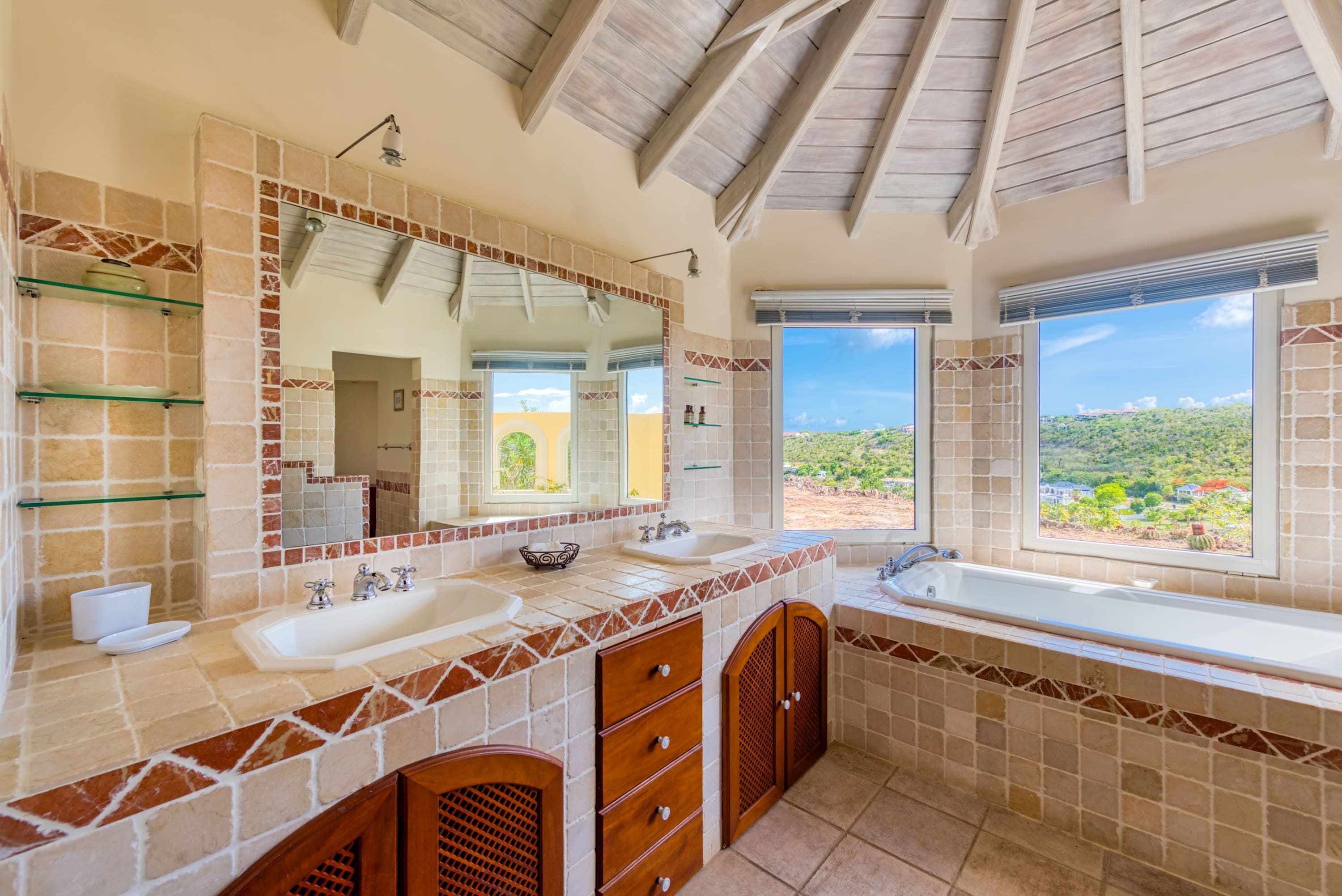 Villa Terre Azure, Terres Basses Villa with Lagoon Views and a 50-Foot Infinity Pool - Photo 16