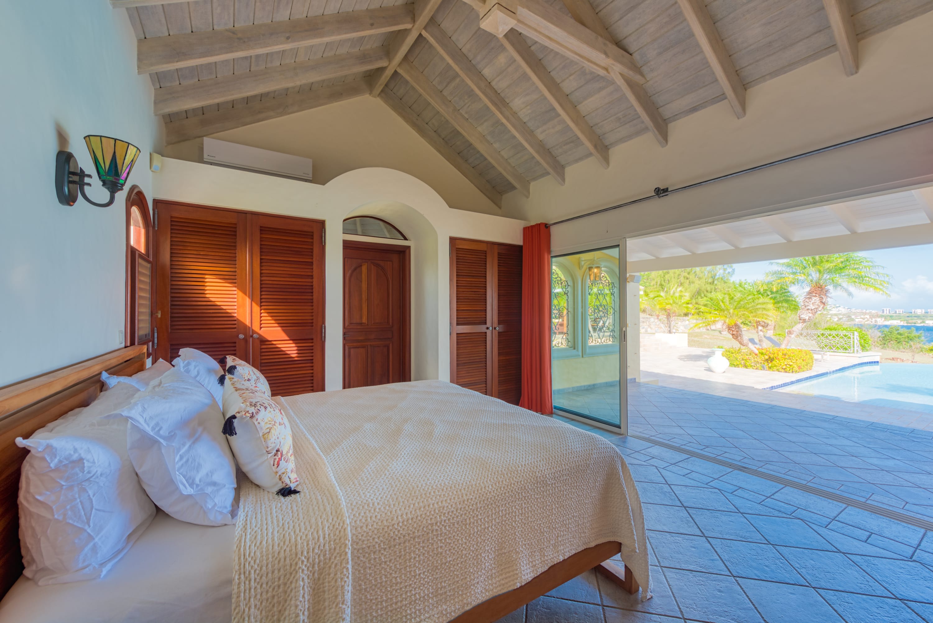 Villa Terre Azure, Terres Basses Villa with Lagoon Views and a 50-Foot Infinity Pool - Photo 25