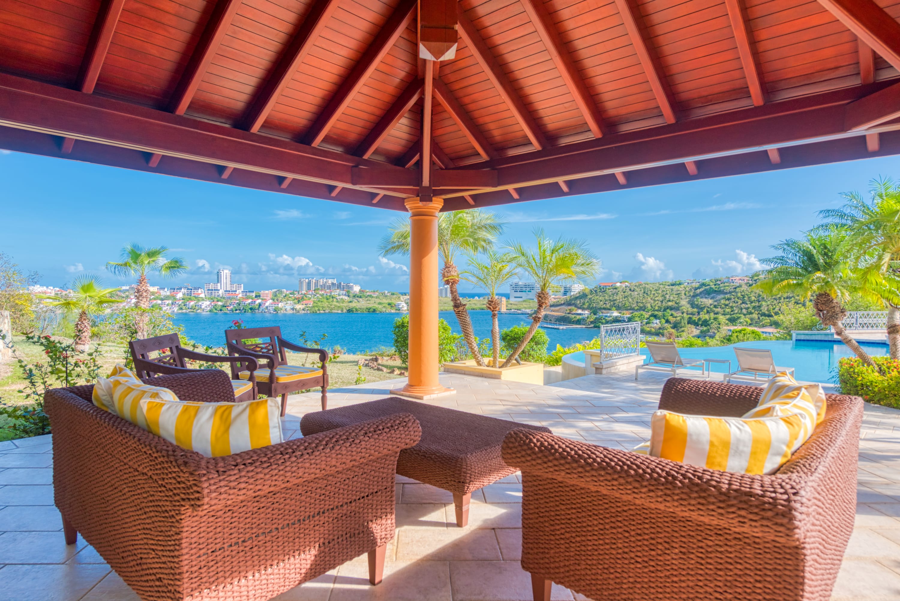 Villa Terre Azure, Terres Basses Villa with Lagoon Views and a 50-Foot Infinity Pool - Photo 28