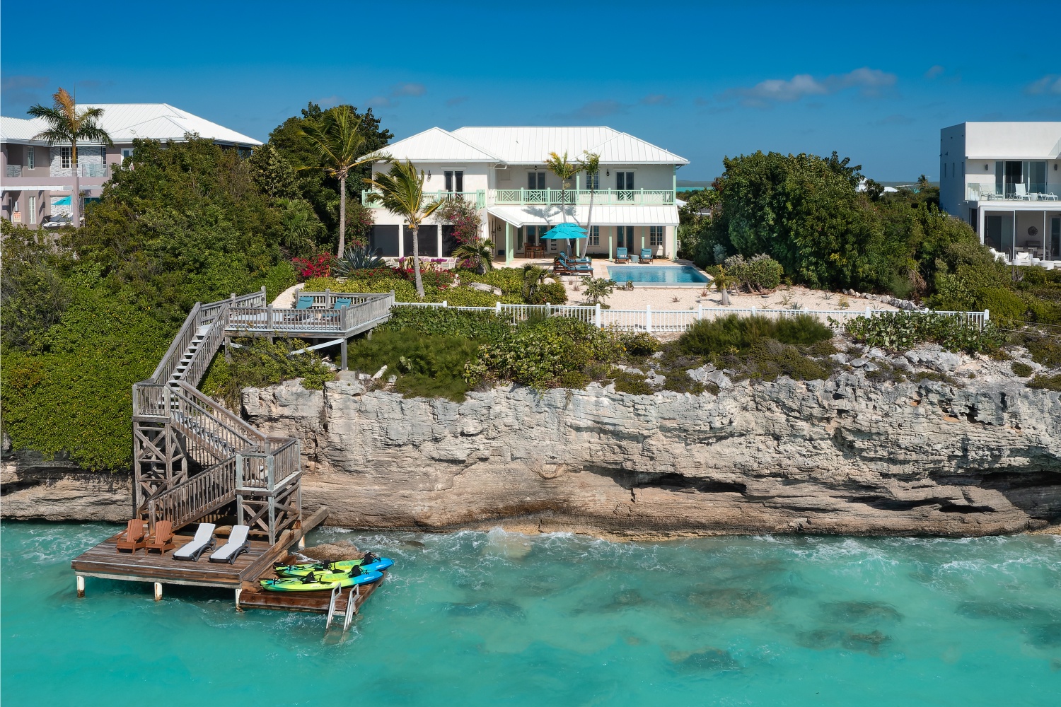 Villa Turquesa, Sapodilla Bay Beachfront Villa with Private Dock and Infinity Pool Gallery 1
