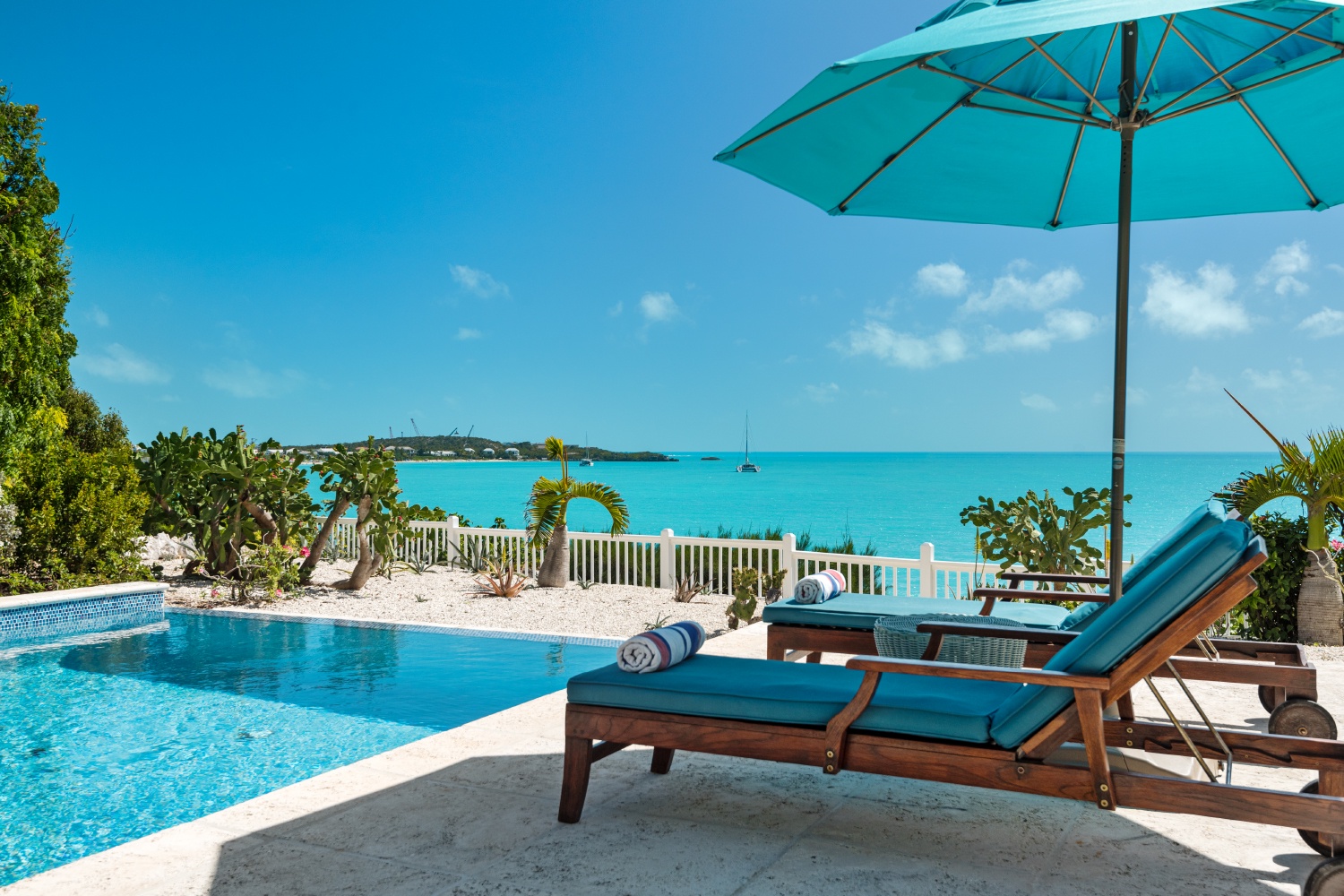 Villa Turquesa, Sapodilla Bay Beachfront Villa with Private Dock and Infinity Pool - Photo 11