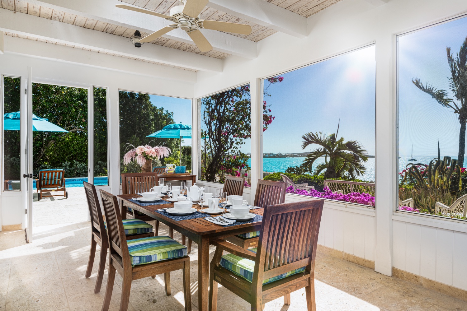 Villa Turquesa, Sapodilla Bay Beachfront Villa with Private Dock and Infinity Pool - Photo 14