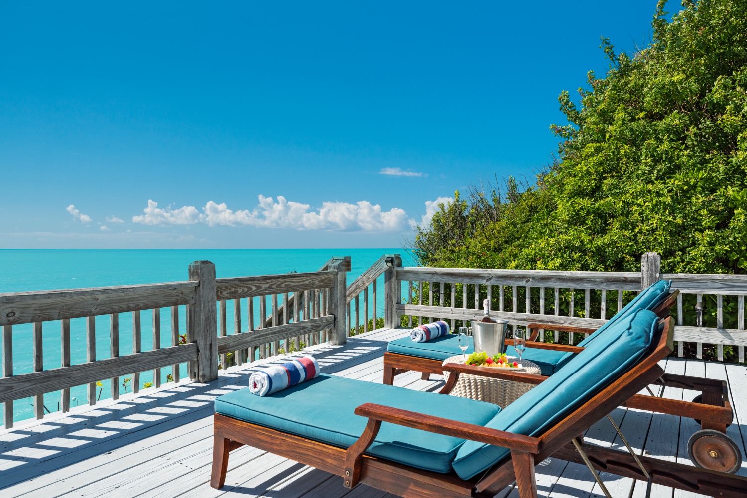 Villa Turquesa, Sapodilla Bay Beachfront Villa with Private Dock and Infinity Pool - Photo 16