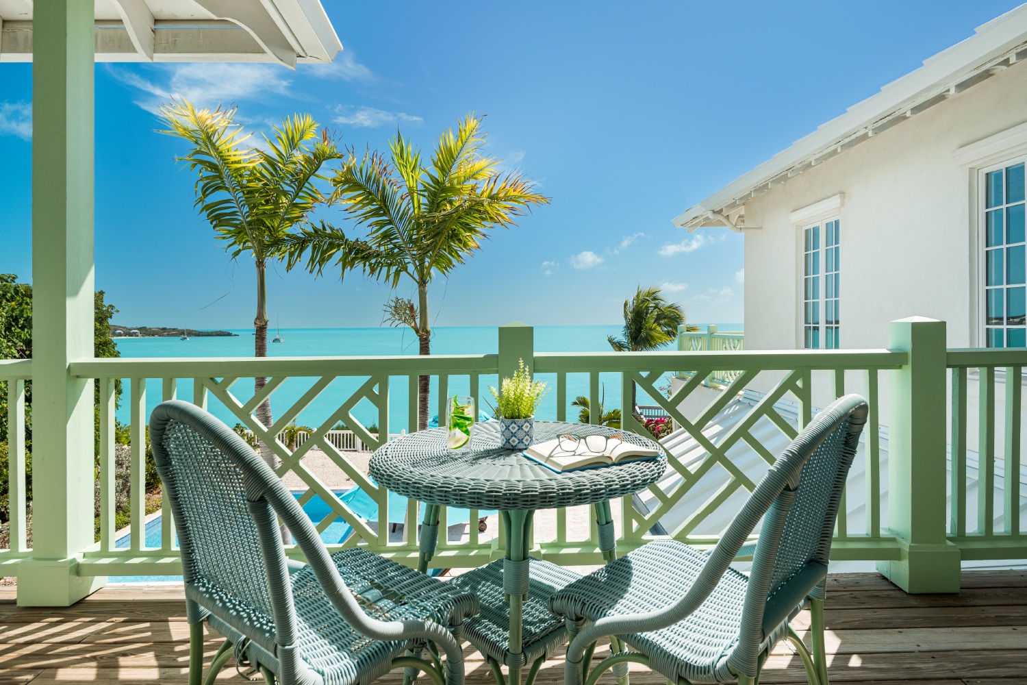 Villa Turquesa, Sapodilla Bay Beachfront Villa with Private Dock and Infinity Pool - Photo 20