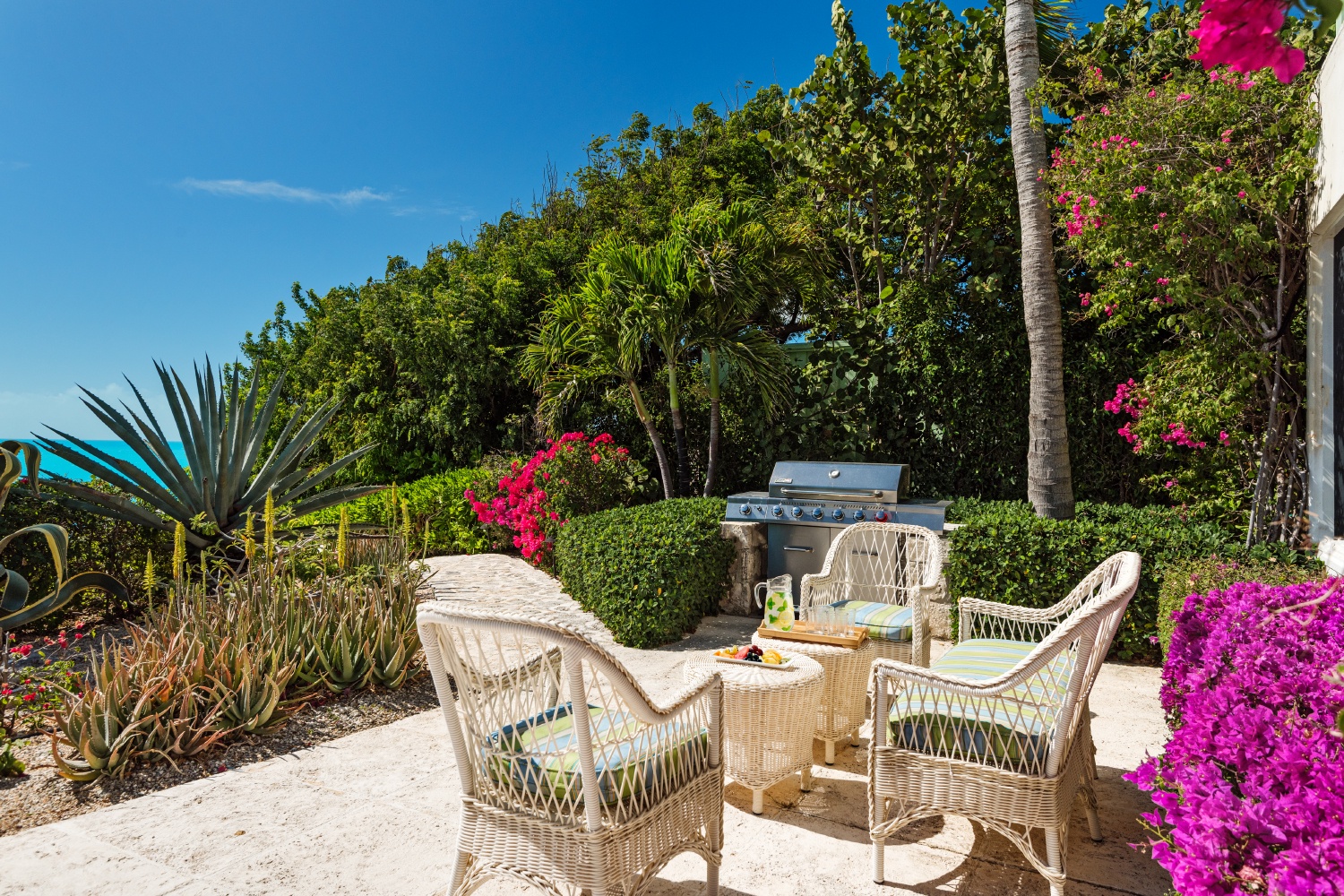 Villa Turquesa, Sapodilla Bay Beachfront Villa with Private Dock and Infinity Pool - Photo 27