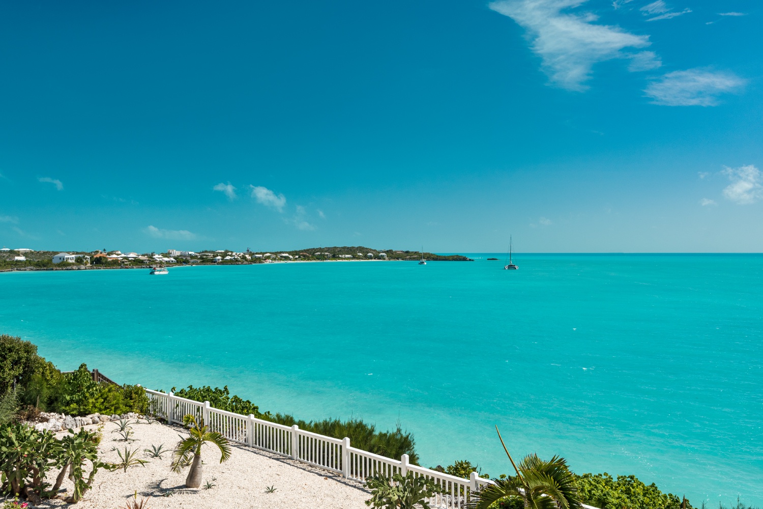Villa Turquesa, Sapodilla Bay Beachfront Villa with Private Dock and Infinity Pool - Photo 28