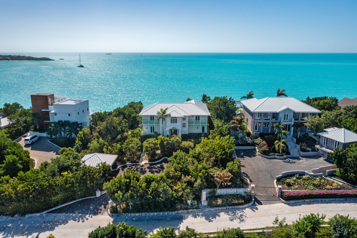 Villa Turquesa, Sapodilla Bay Beachfront Villa with Private Dock and Infinity Pool - Photo 36