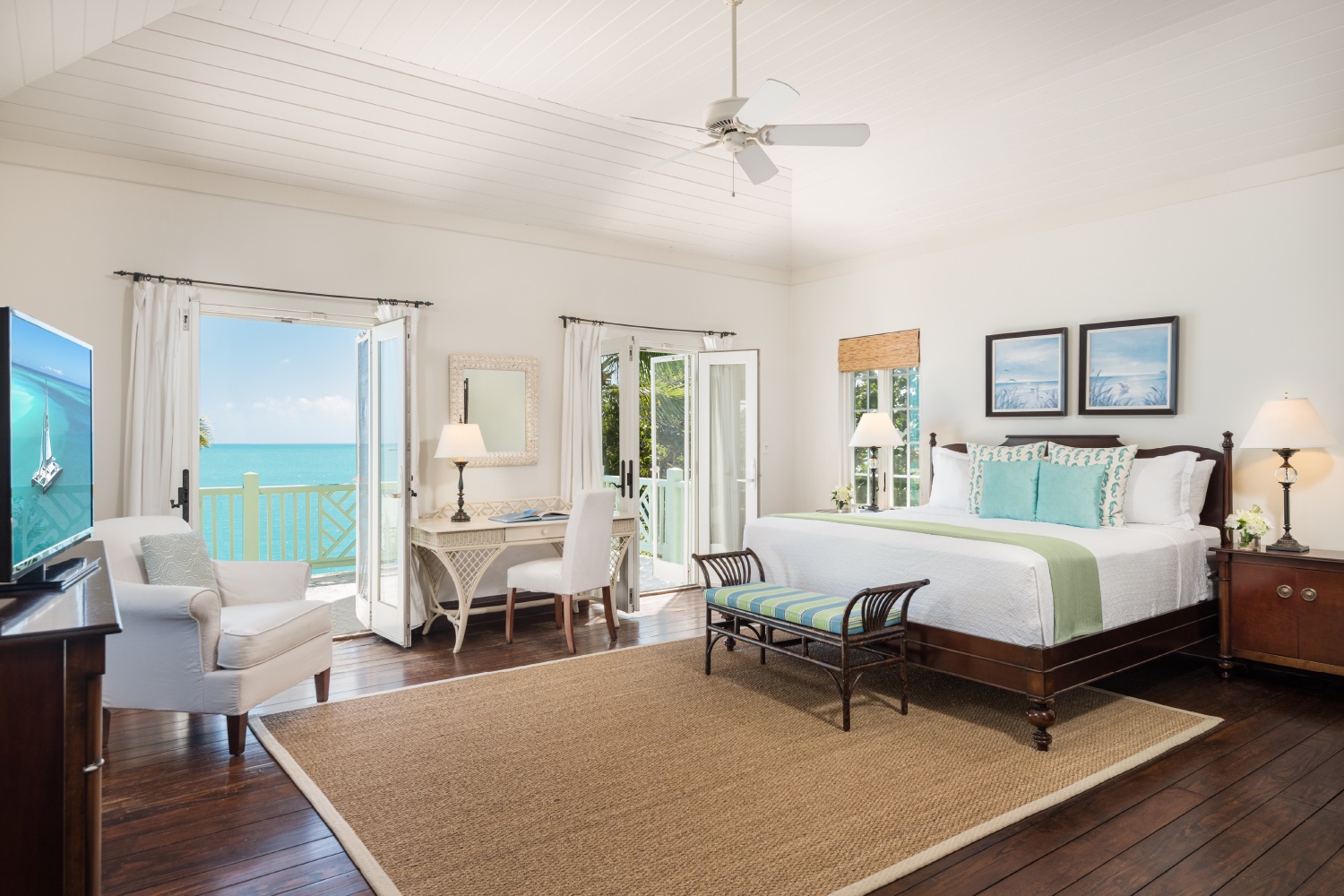 Villa Turquesa, Sapodilla Bay Beachfront Villa with Private Dock and Infinity Pool - Photo 8
