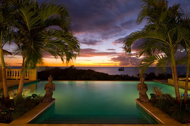 Villa Valentina, Beachfront Grace on Providenciales with Infinity Pool, Dock and Sea Views - Photo 25