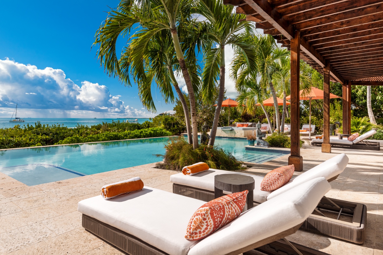 Villa Valentina, Beachfront Grace on Providenciales with Infinity Pool, Dock and Sea Views - Photo 7