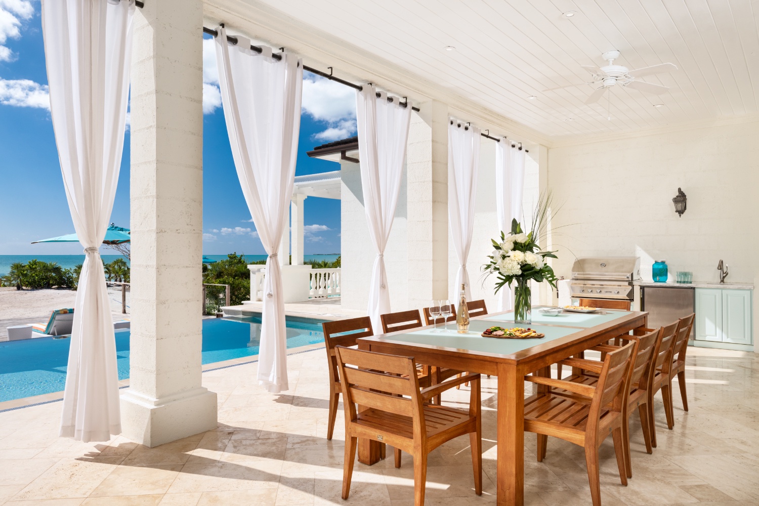 Villa Vamar on Taylor Bay Beach, Private Oceanfront Provo Villa for 12 Gallery 1