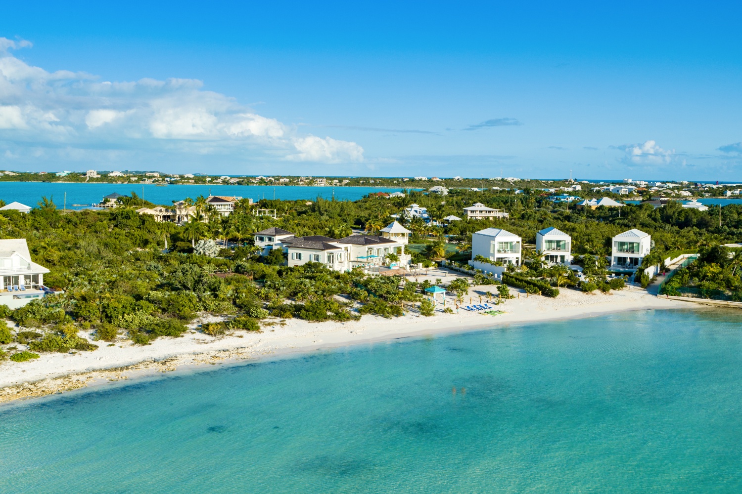 Villa Vamar on Taylor Bay Beach, Private Oceanfront Provo Villa for 12 - Photo 47