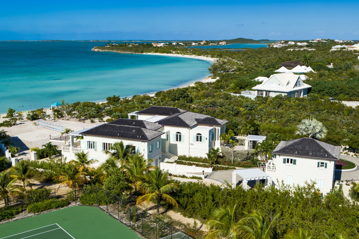 Villa Vamar on Taylor Bay Beach, Private Oceanfront Provo Villa for 12 - Photo 53