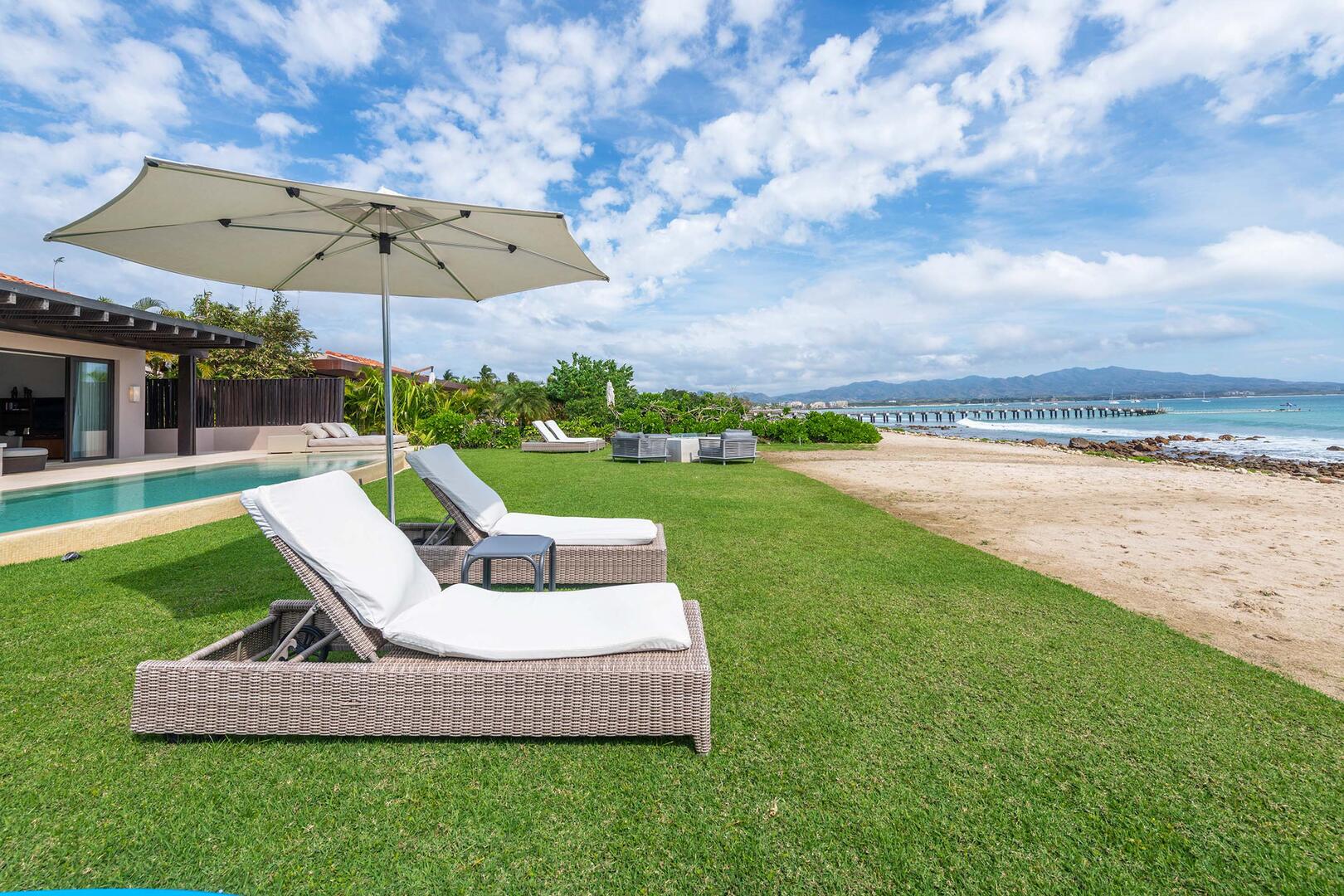 Villa Vista Hermosa, Oceanfront Punta Mita Villa with Private Beach Club Access Gallery 2