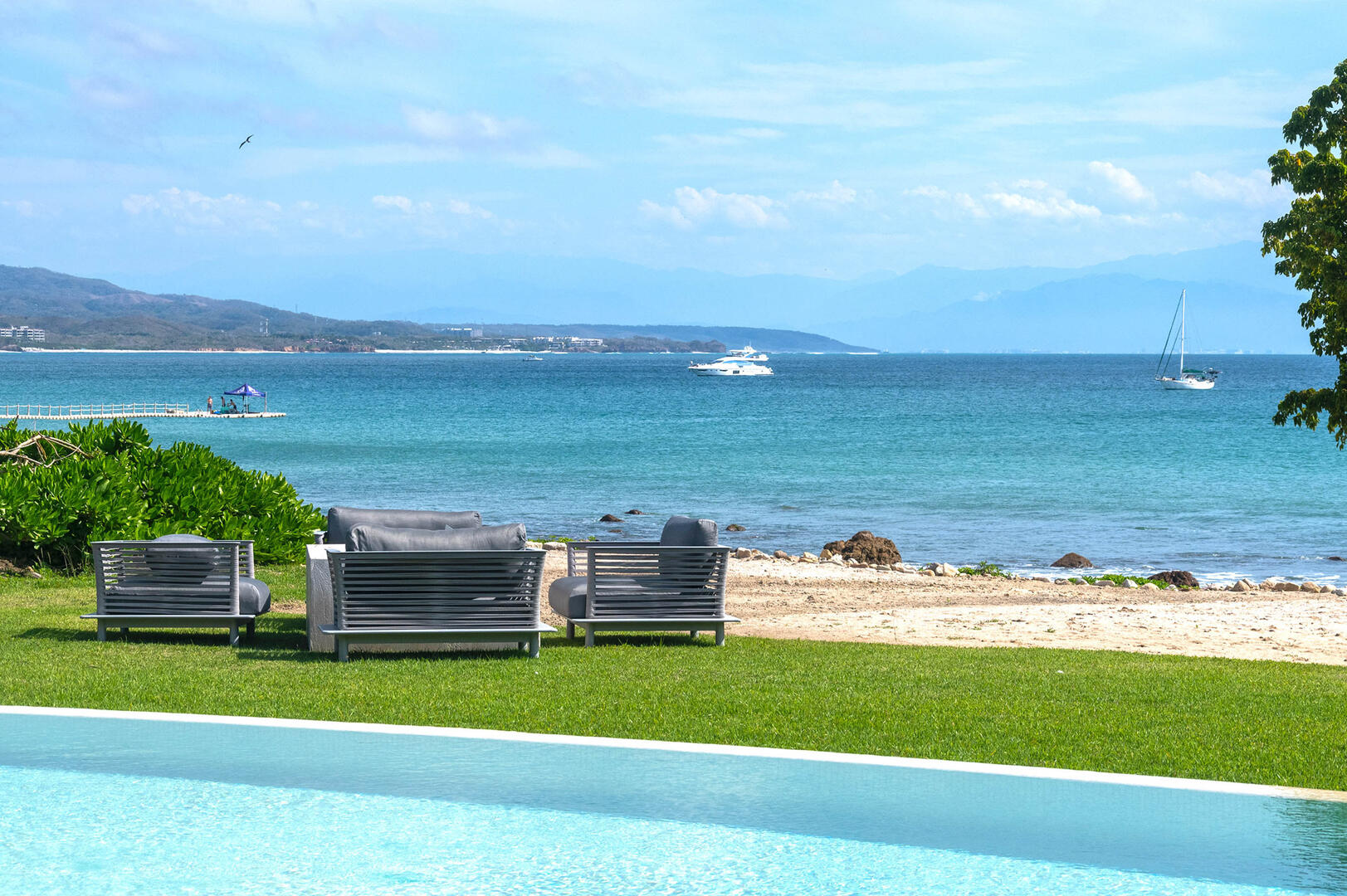 Villa Vista Hermosa, Oceanfront Punta Mita Villa with Private Beach Club Access - Photo 33
