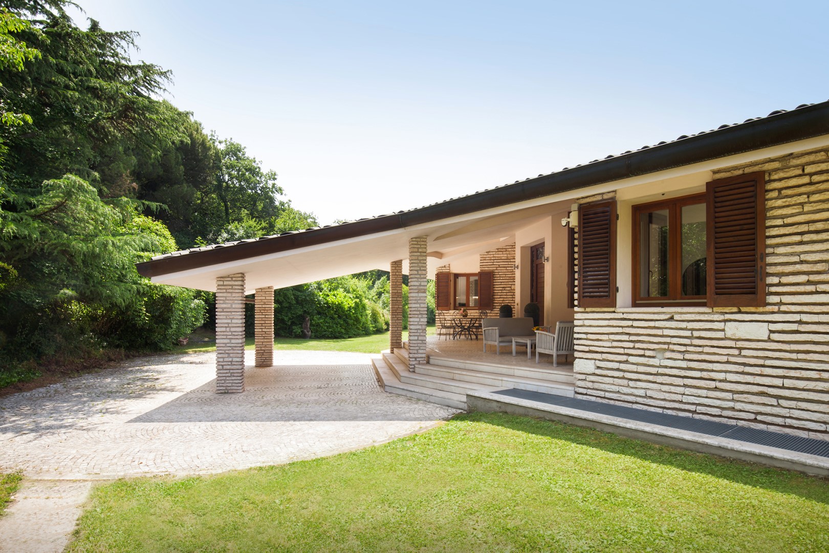 Villa Viù, Hilltop Lake Garda Villa with Private Pool, Spa and Four Double Bedrooms - Photo 18