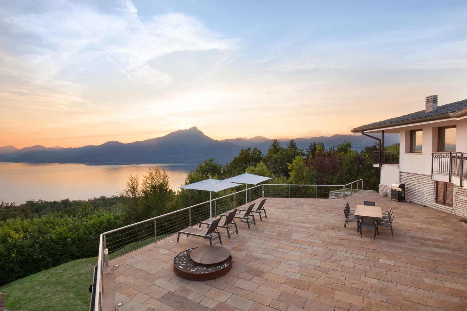 Villa Viù, Hilltop Lake Garda Villa with Private Pool, Spa and Four Double Bedrooms - Photo 24