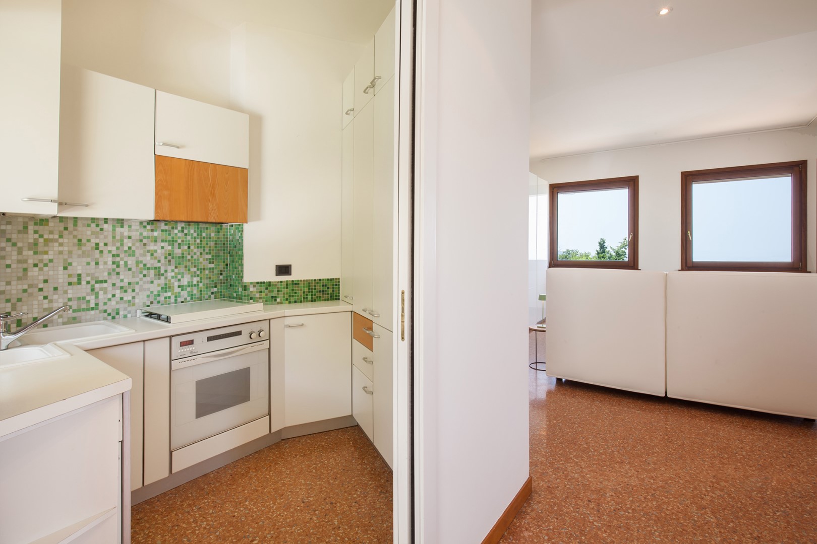 Villa Viù, Hilltop Lake Garda Villa with Private Pool, Spa and Four Double Bedrooms - Photo 43