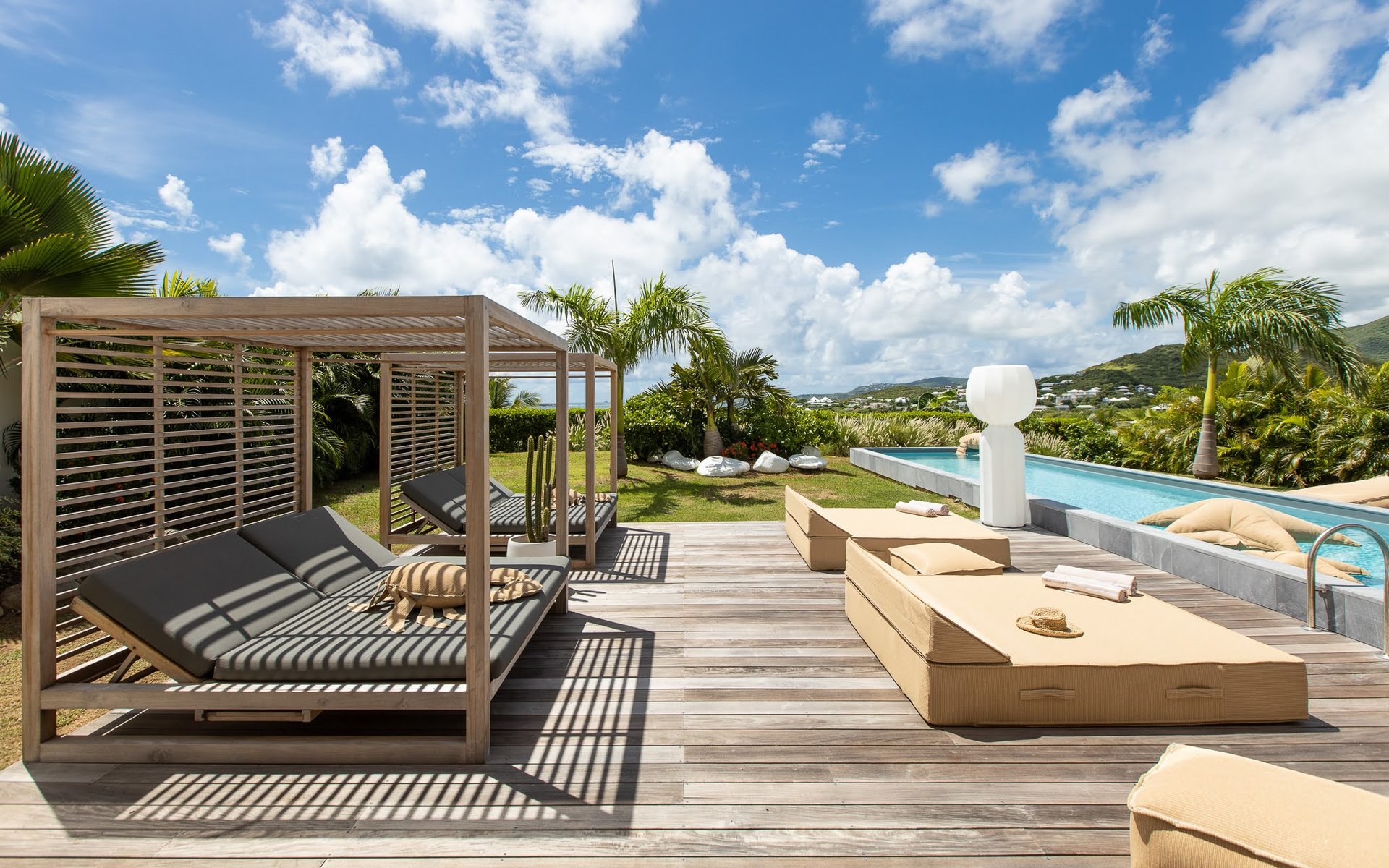 Villa Vogue Art, Five King Suites with Pinel Island Views in Cul de Sac Gallery 3