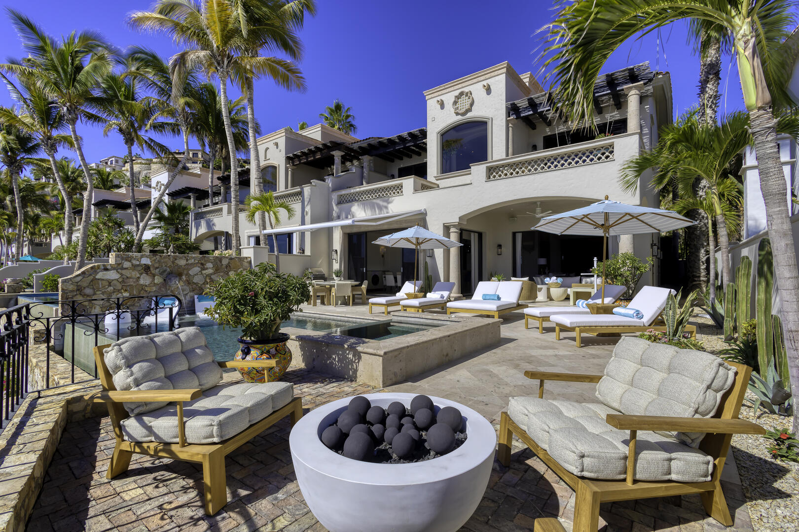 Villas del Mar 366, Ocean View Palmilla Villa with Private Pool, Chef and Golf Cart Gallery 2