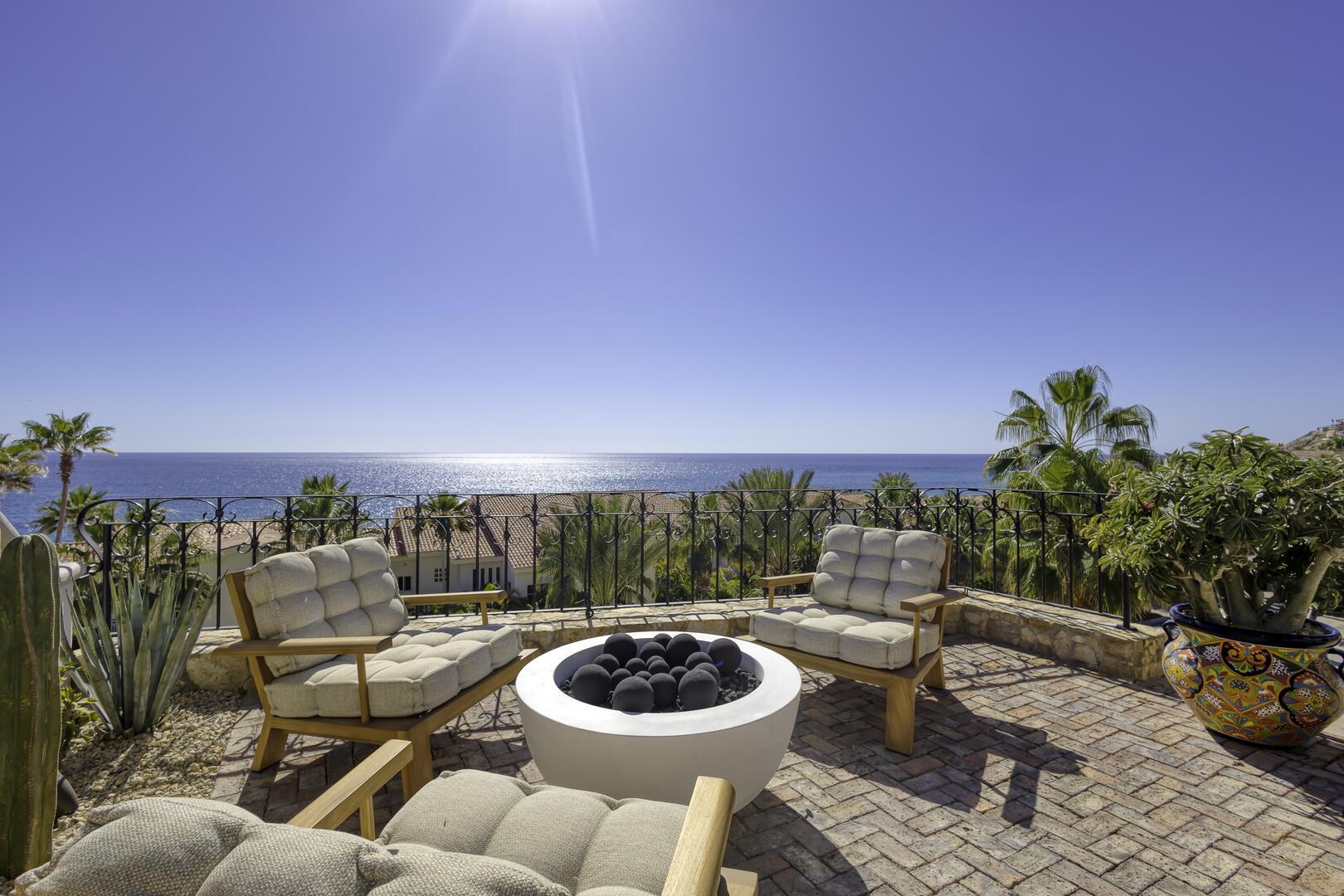 Villas del Mar 366, Ocean View Palmilla Villa with Private Pool, Chef and Golf Cart Gallery 3