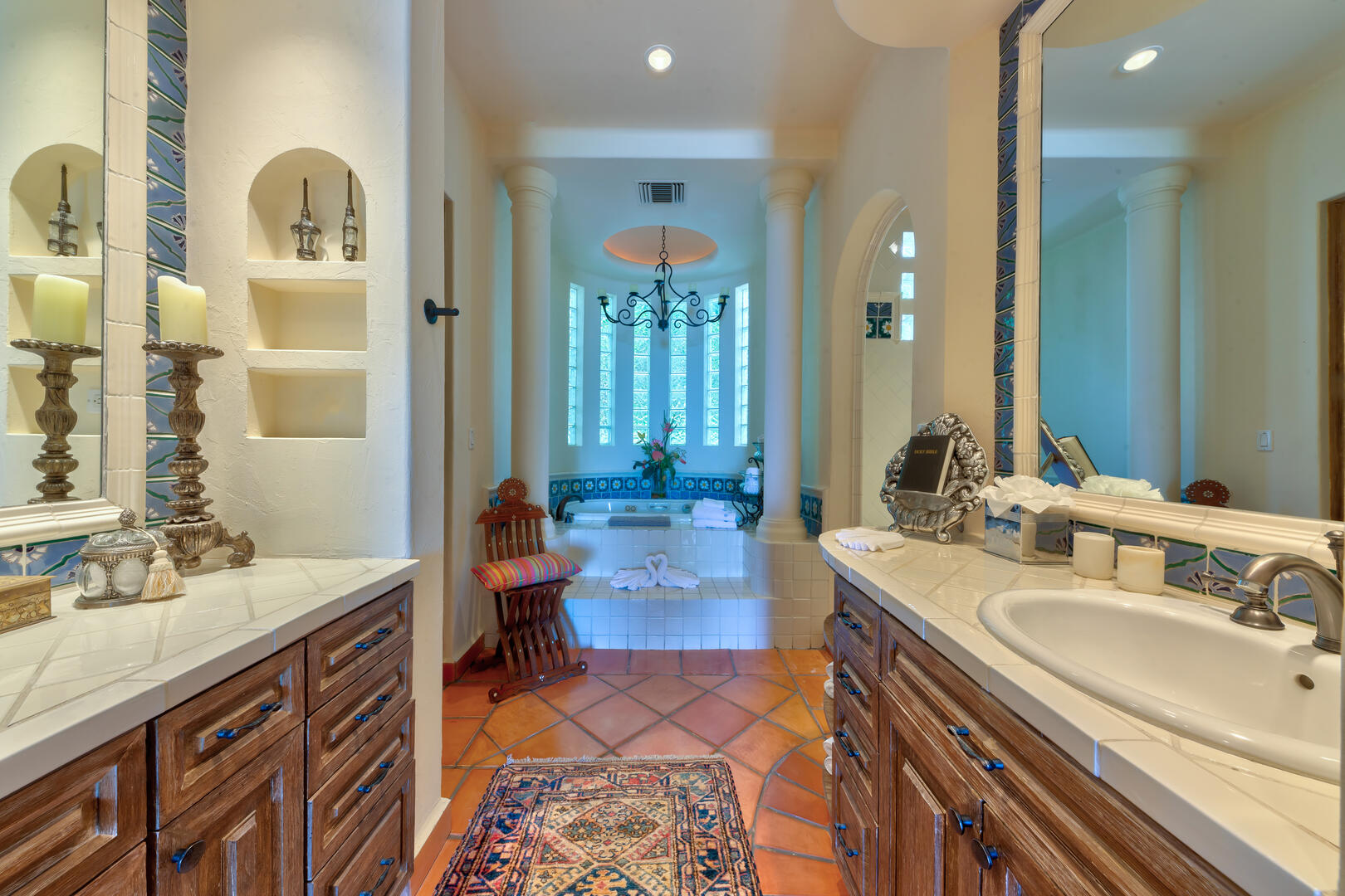 Villas del Mar 481, Beachfront Palmilla Villa with Private Pool, Cook and Butler - Photo 16
