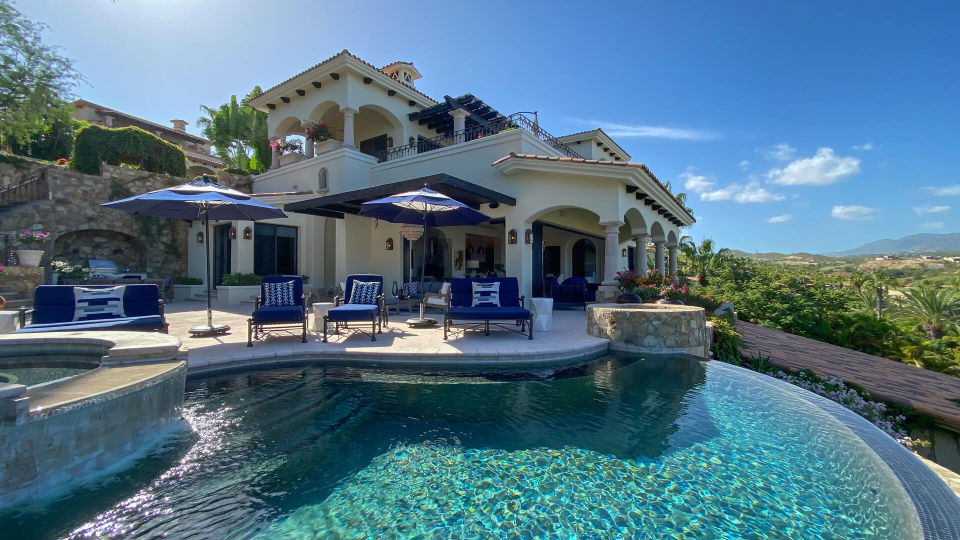 Villas del Mar Casita 34, Ocean-View Palmilla Casita with Private Pool, Jacuzzi and Full Staff Gallery 1