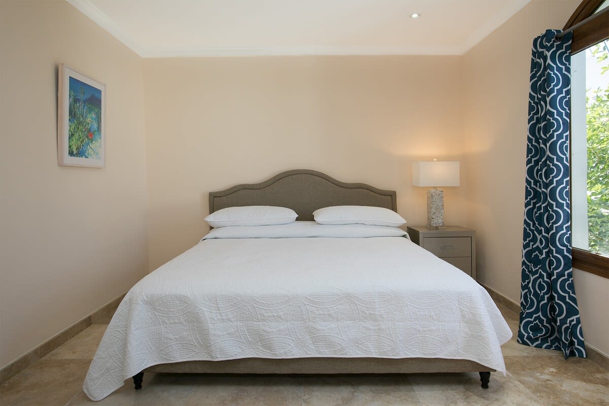 Villa Vittoria, Six King Bedrooms on the Sands of Simpson Bay - Photo 15
