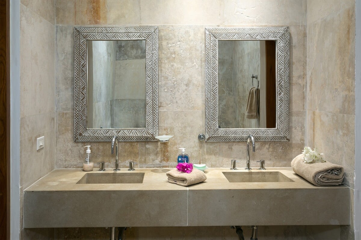 Villa Vittoria, Six King Bedrooms on the Sands of Simpson Bay - Photo 19