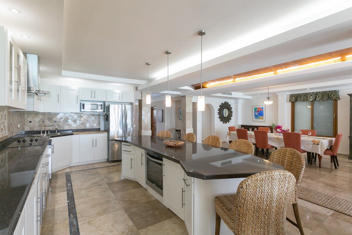 Villa Vittoria, Six King Bedrooms on the Sands of Simpson Bay - Photo 23