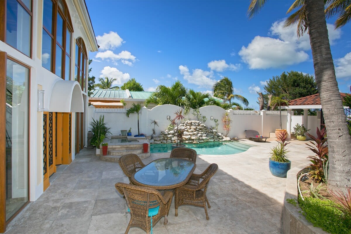 Villa Vittoria, Six King Bedrooms on the Sands of Simpson Bay - Photo 29