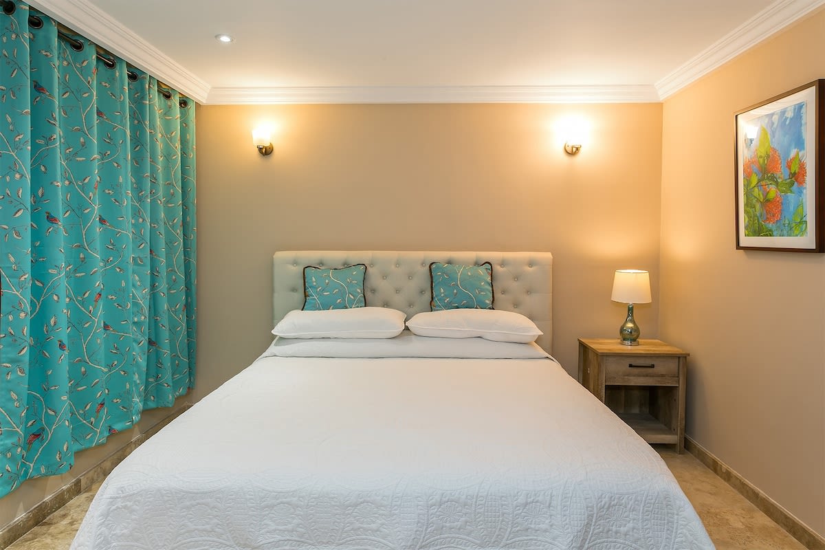 Villa Vittoria, Six King Bedrooms on the Sands of Simpson Bay - Photo 46