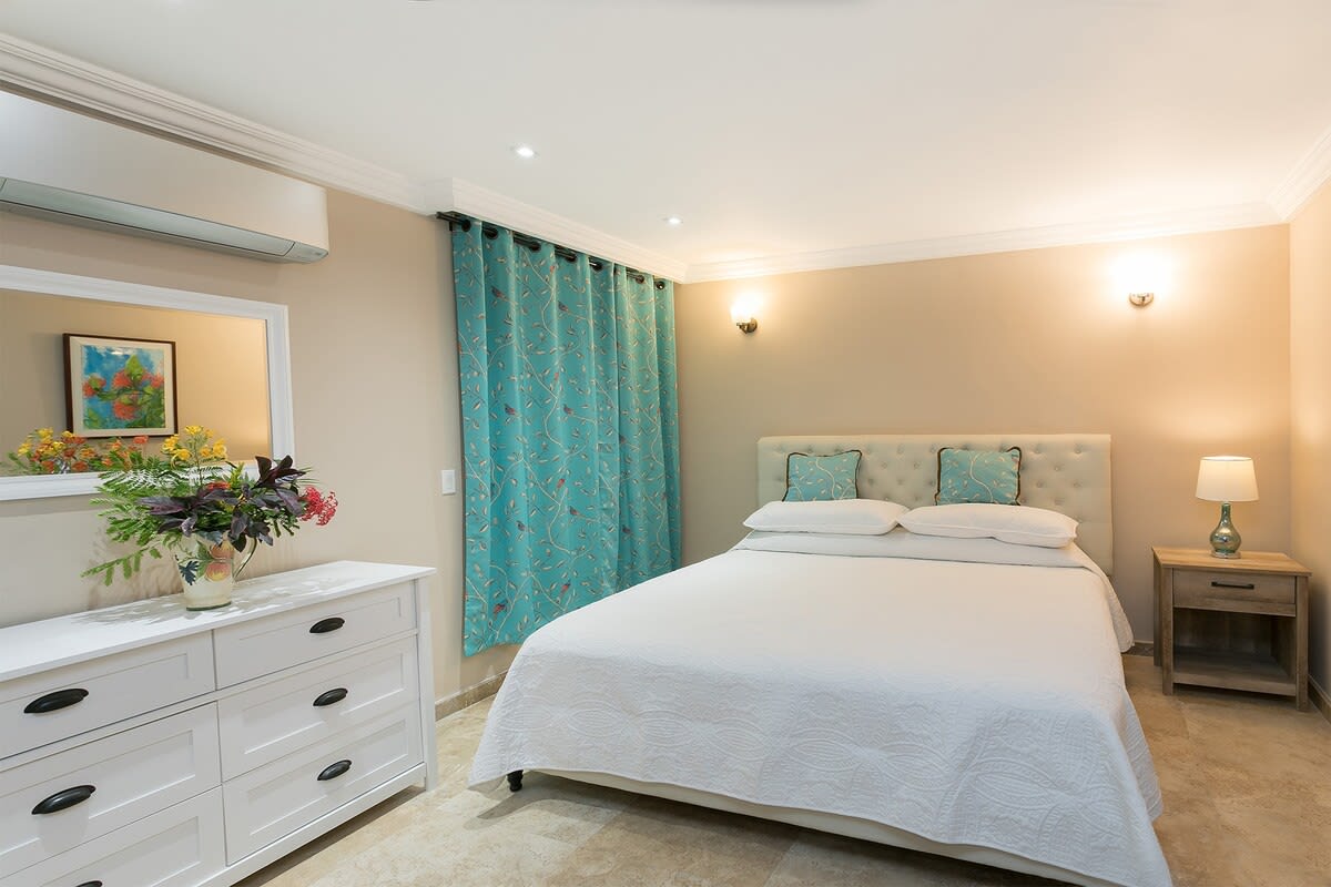 Villa Vittoria, Six King Bedrooms on the Sands of Simpson Bay - Photo 48